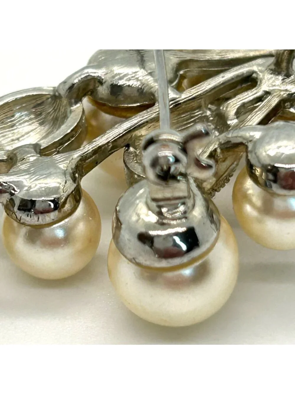 Vintage Faux Pearl Brooch Statement Silver-tone Balloon Bouquet with Bow 2.5 In